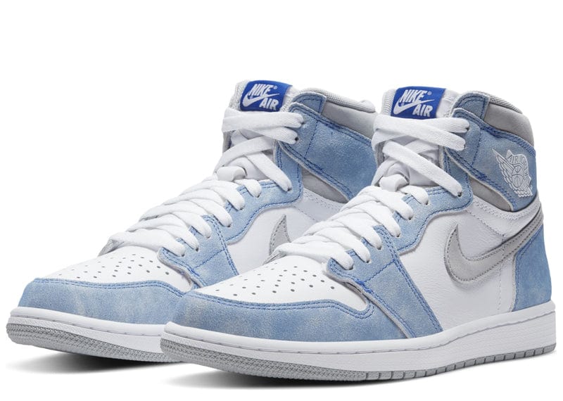 Jordan 1 Hyper Royal 